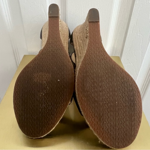 Michael Kors Espadrilles Wedges in Black Leather/Gold; Size 7.5M - Picture 6 of 9